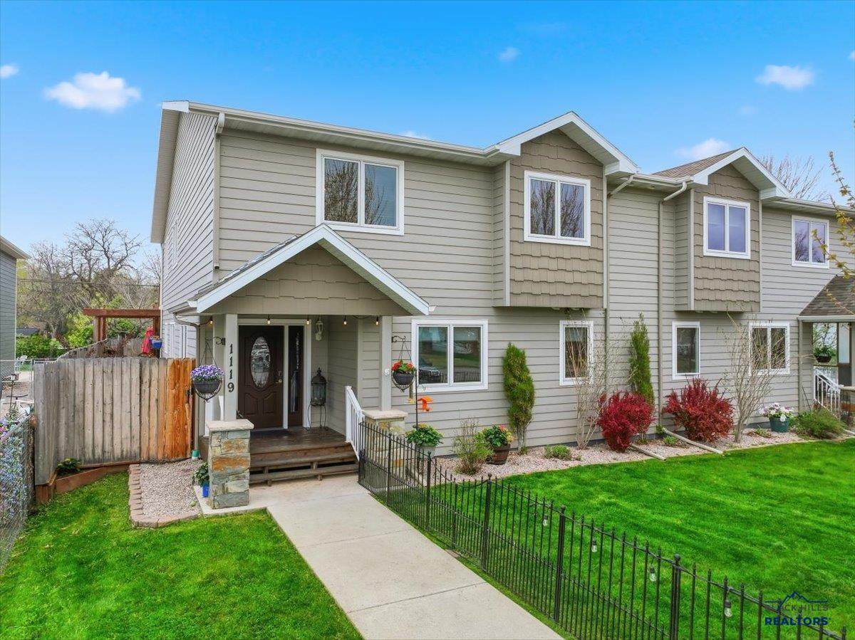 1119 Canyon - Photo 1