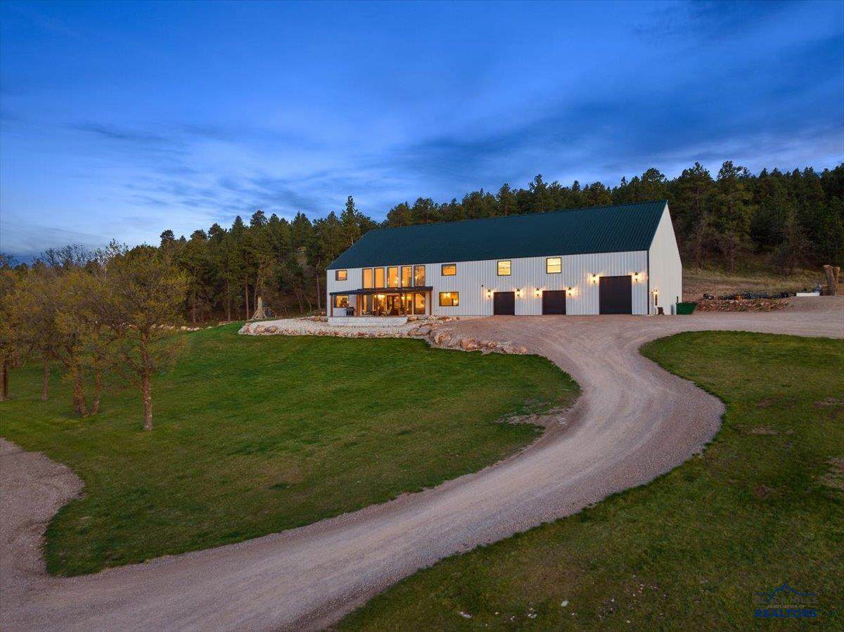 https://bt-photos.global.ssl.fastly.net/blackhills/orig_boomver_1_179190-2.jpg