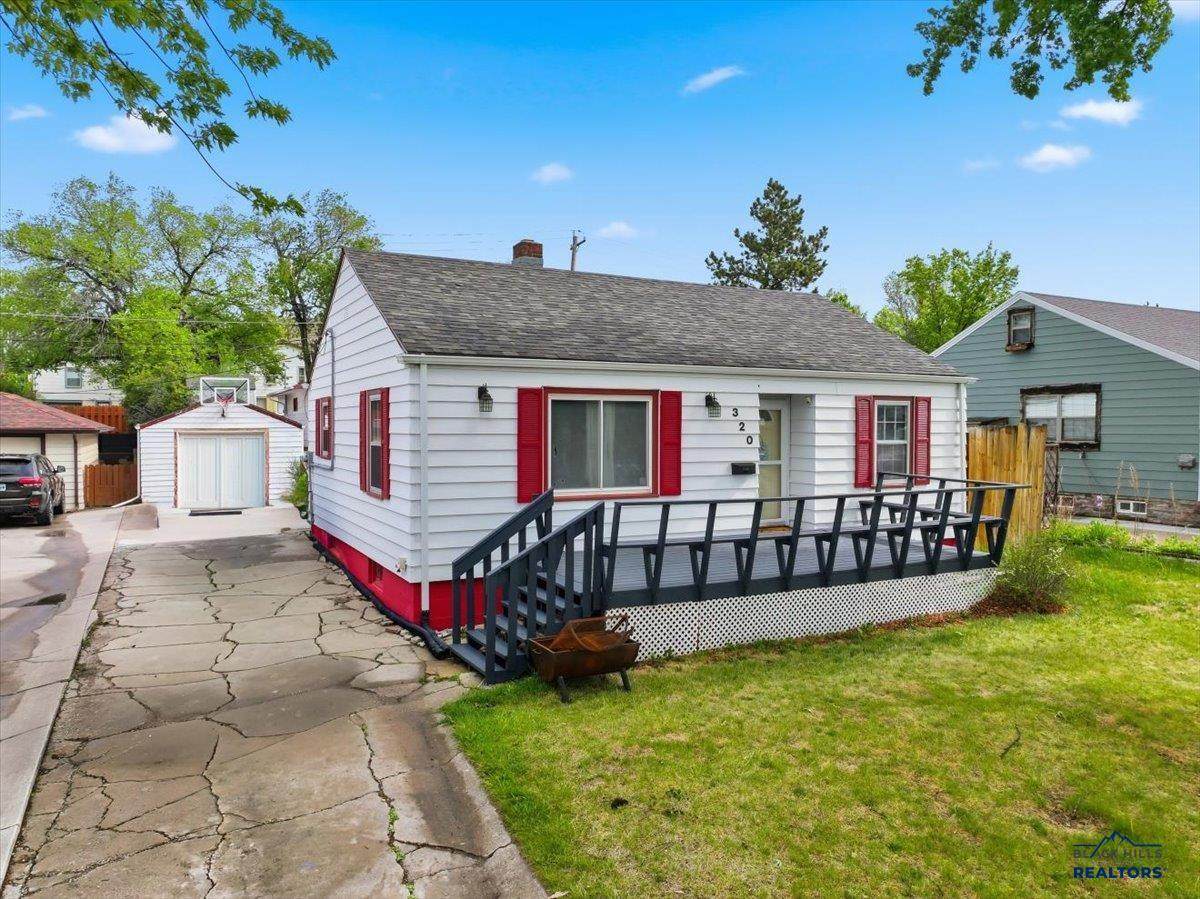 320 St Charles - Photo 1