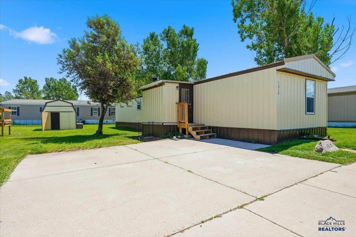1317 Spearfish Mountain Ln - Photo 1