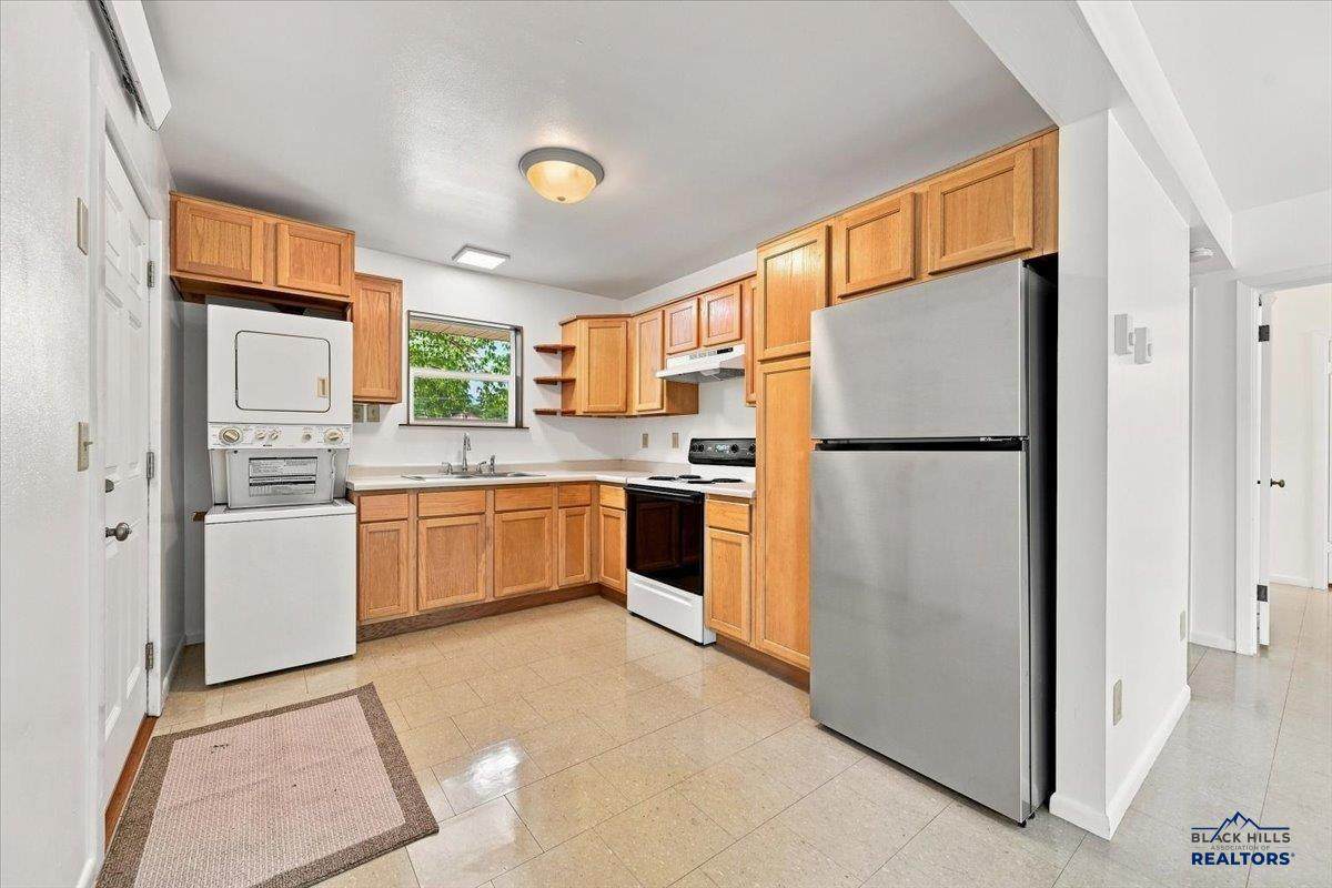 https://bt-photos.global.ssl.fastly.net/blackhills/orig_boomver_1_180714-2.jpg