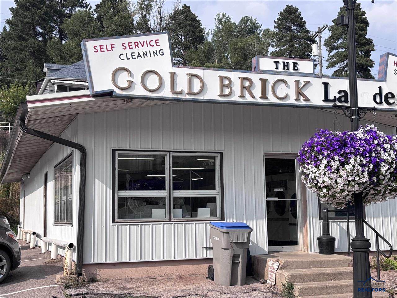 https://bt-photos.global.ssl.fastly.net/blackhills/orig_boomver_1_80321-2.jpg