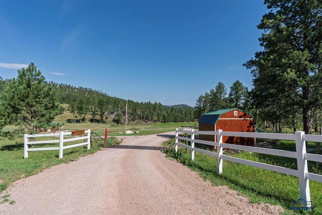 https://bt-photos.global.ssl.fastly.net/blackhills/orig_boomver_1_90160-2.jpg
