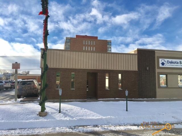823 Quincy - Photo 1