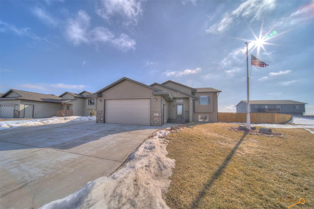 487 Sovereignty Ln - Photo 1