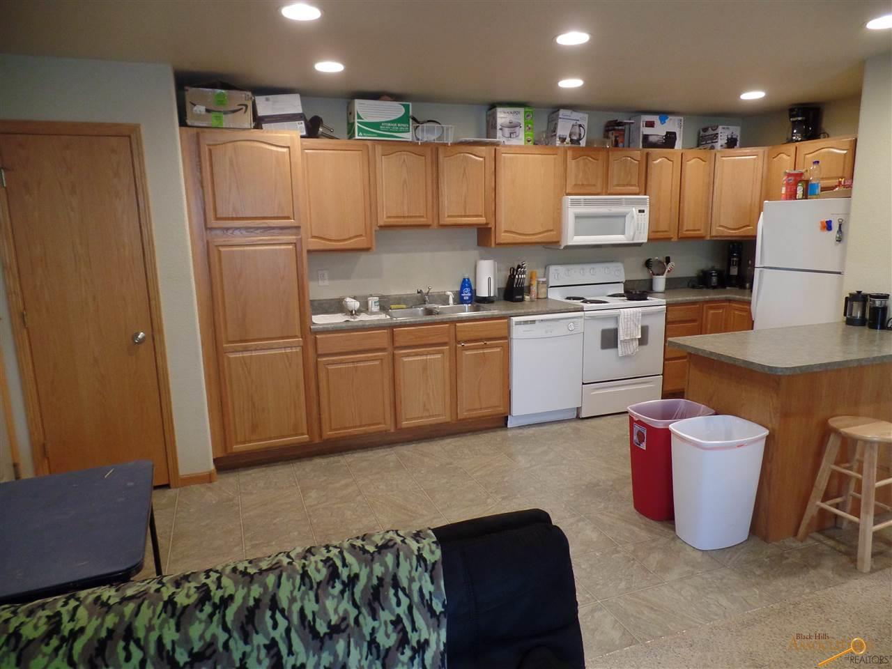 216 College Ave - Photo 1