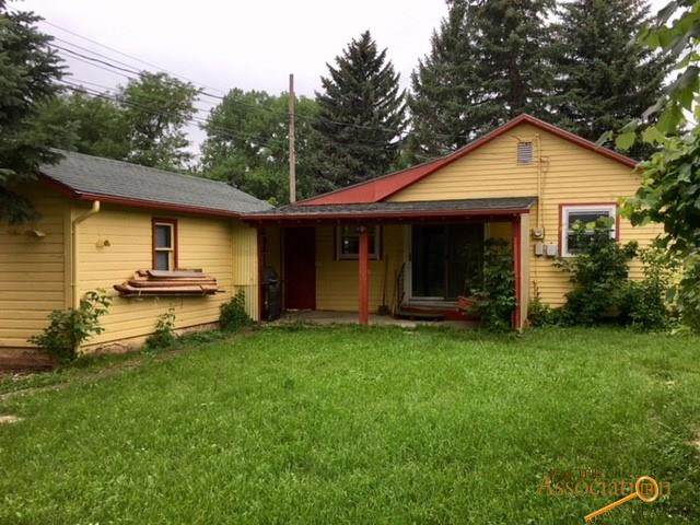 1620 Cedar - Photo 1