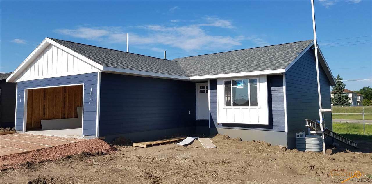 647 Boswell Blvd - Photo 1
