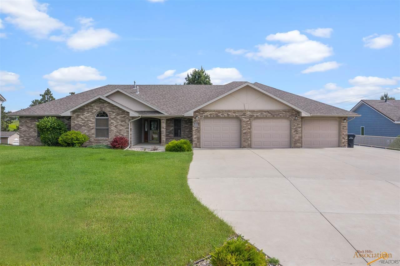 820 Alta Vista Dr - Photo 1