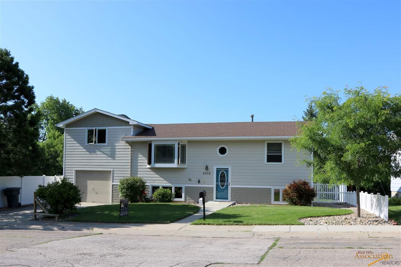 2313 Colorado - Photo 1