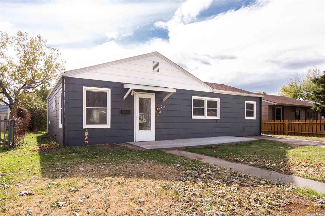 215 St Andrew - Photo 1