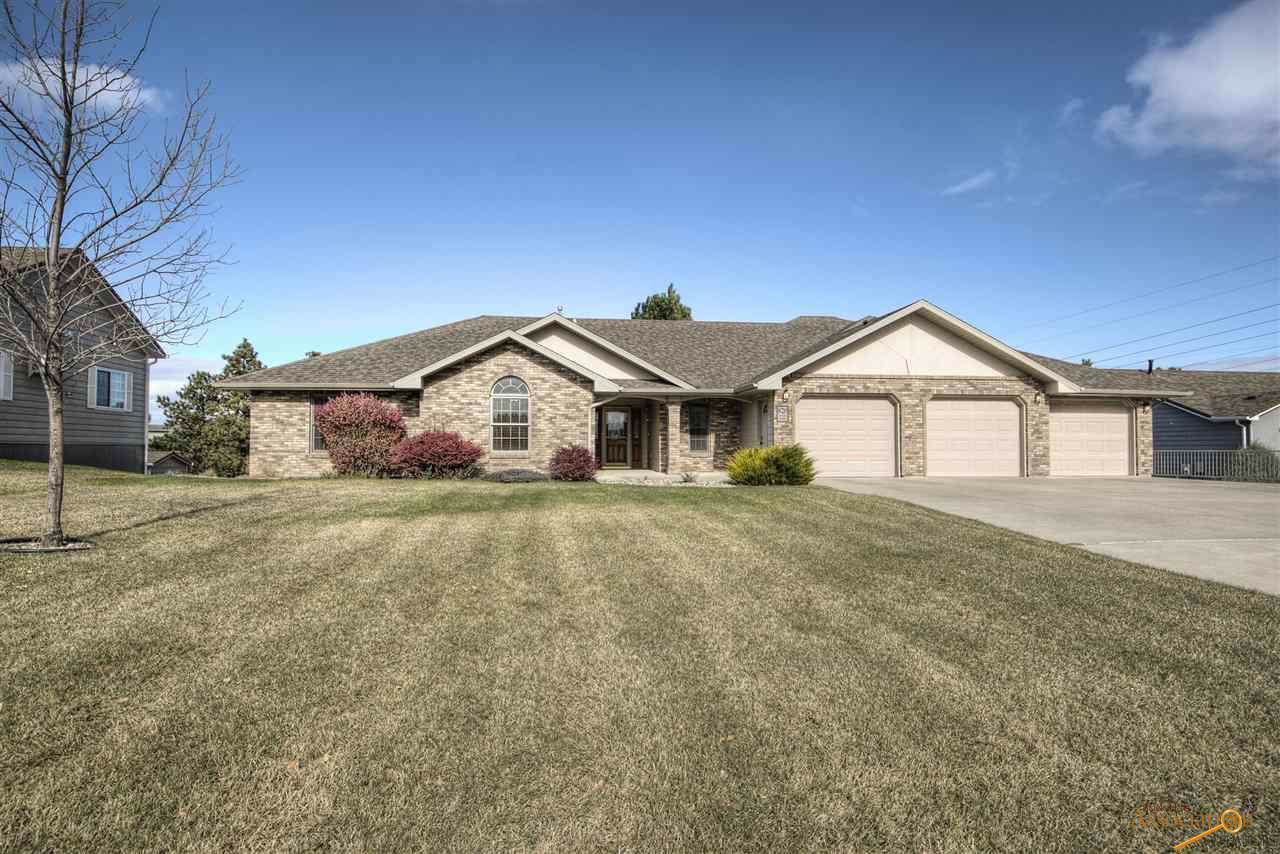 820 Alta Vista Dr - Photo 1