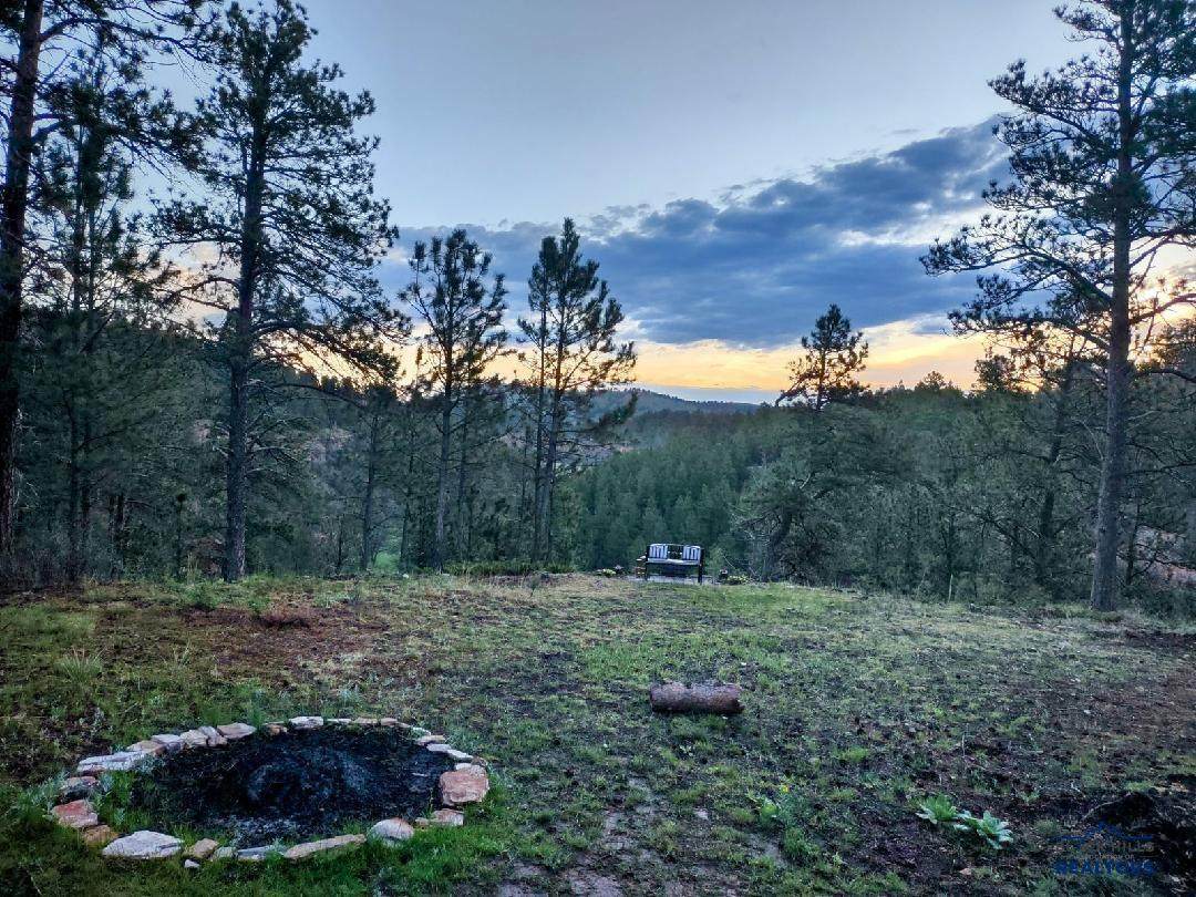 https://bt-photos.global.ssl.fastly.net/blackhills/orig_boomver_2_173539-2.jpg