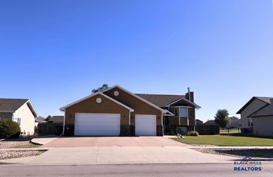 4420 Parkview Dr - Photo 1