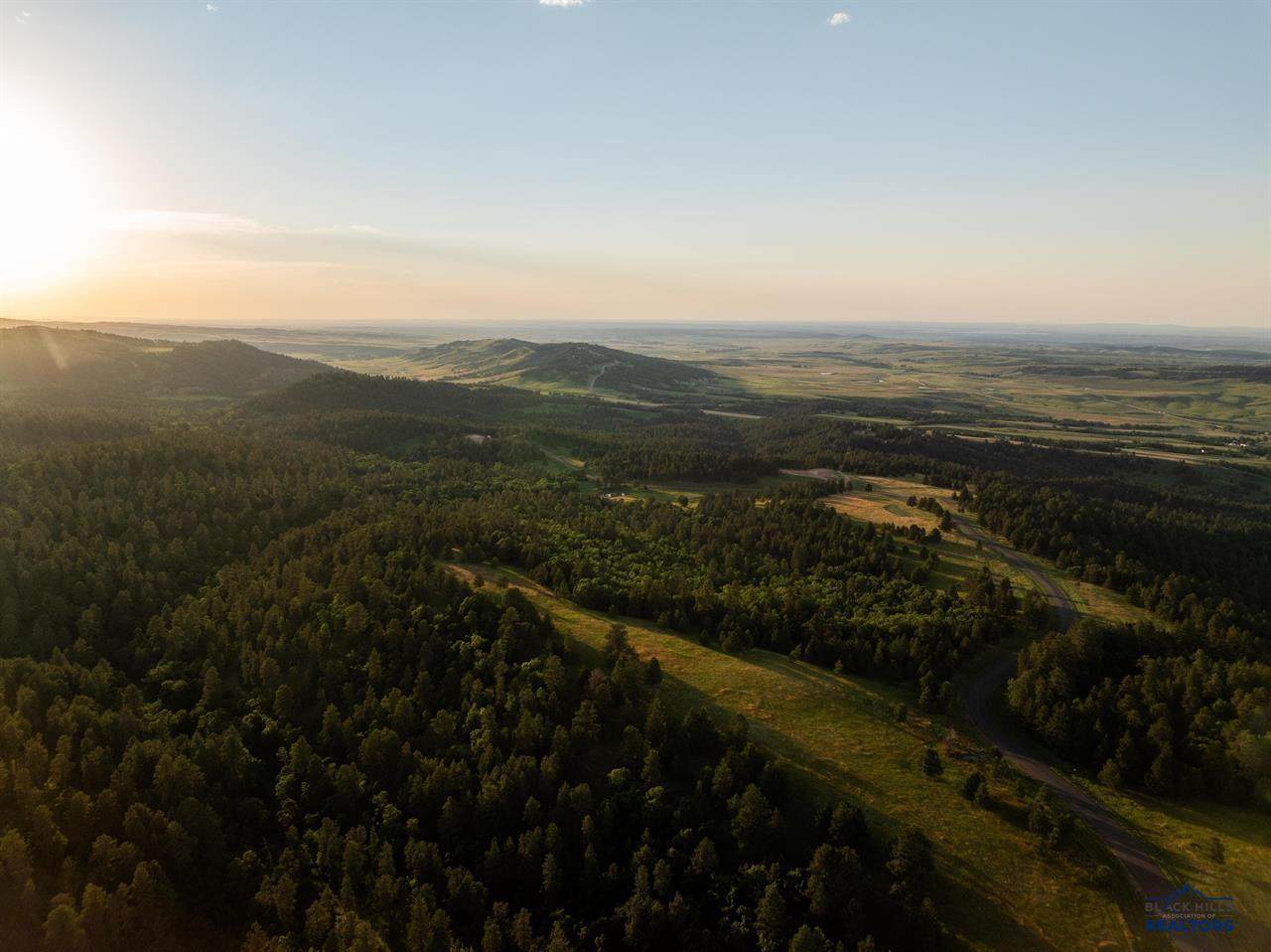 https://bt-photos.global.ssl.fastly.net/blackhills/orig_boomver_2_176914-2.jpg