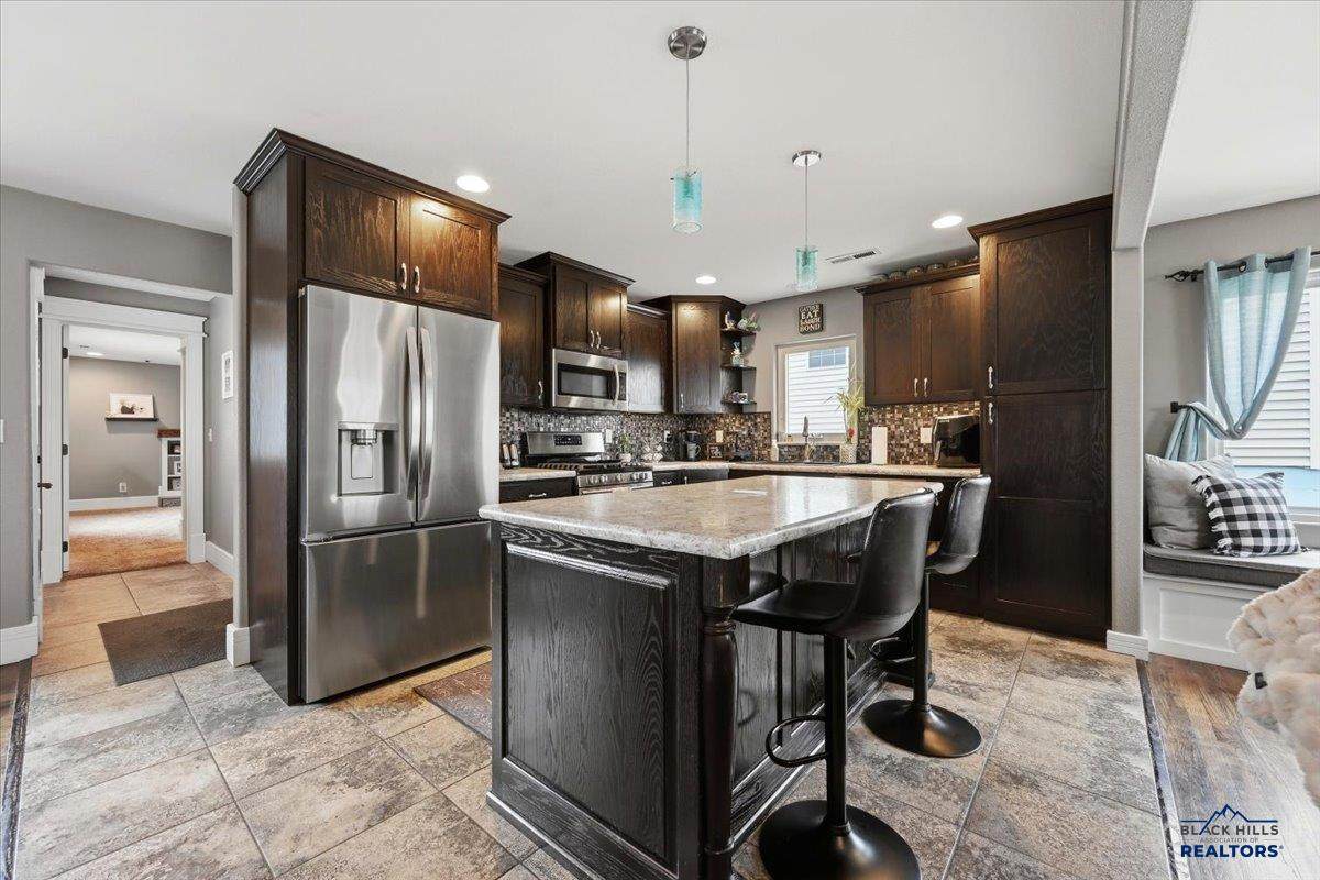 613 St Andrew - Photo 1