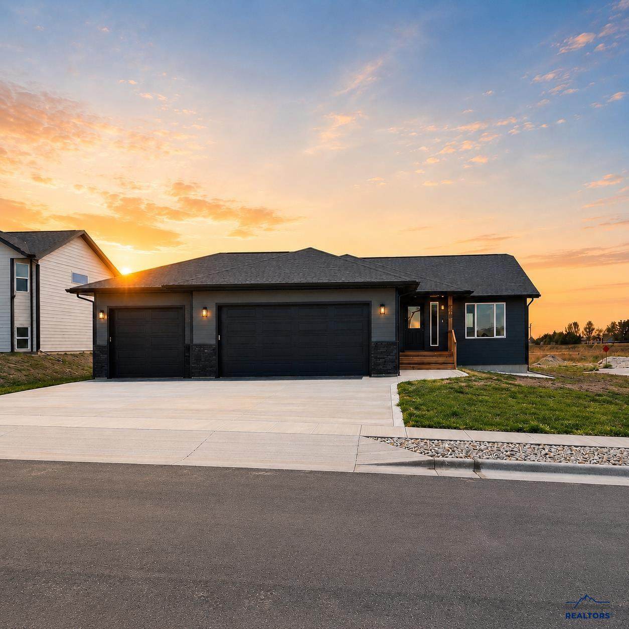 628 Bull Run Dr - Photo 1