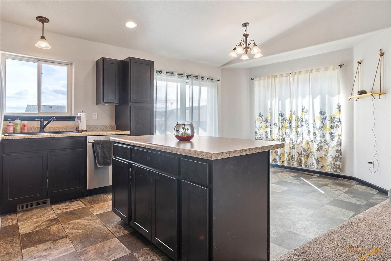 145 Melano St - Photo 1
