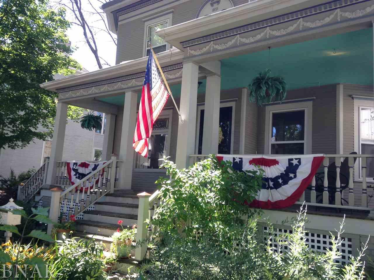 605 Washington - Photo 1