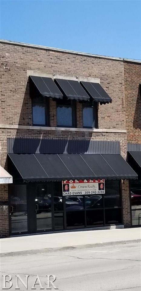 213 Main - Photo 1