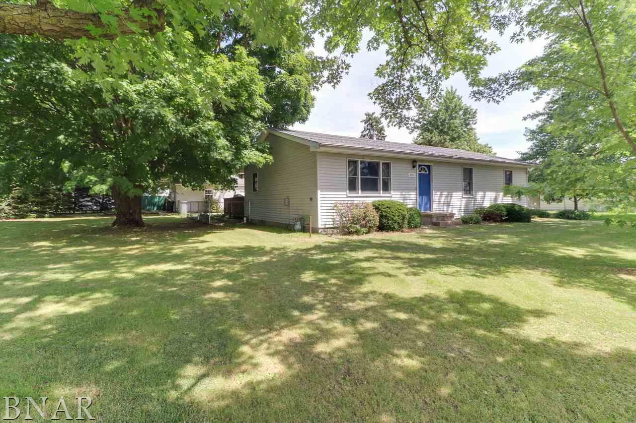 711 Hemlock - Photo 1