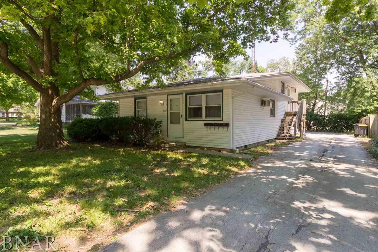 200 Grove St - Photo 1