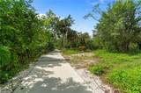 4381 Broadway Ave - Photo 37