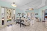 9701 Springlake Cir - Photo 5