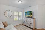 1044 Woodshire Ln - Photo 9