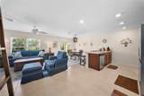 544 Woodview Dr - Photo 4