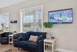 327 Sovereign St - Photo 17