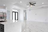 811 Dartmouth Ct - Photo 2