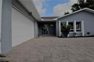 237 Santa Monica CT
