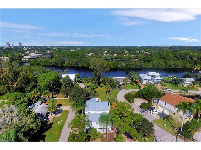 27601 Riverdale Ln - Photo 1