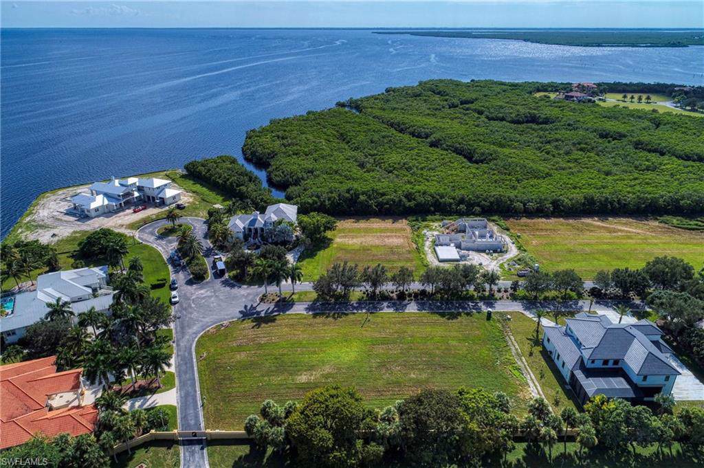 21450 Harborside Blvd - Photo 1