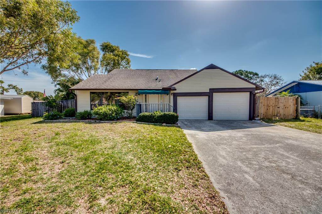 1337 Torreya Cir - Photo 1