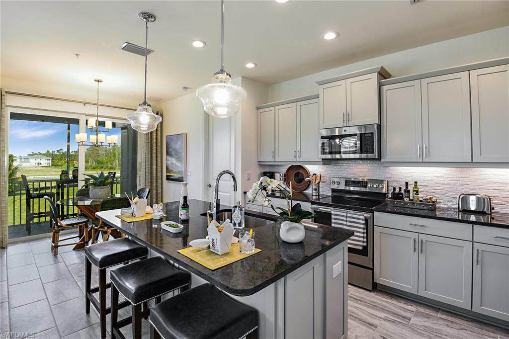 2555 Seychelles Dr - Photo 1