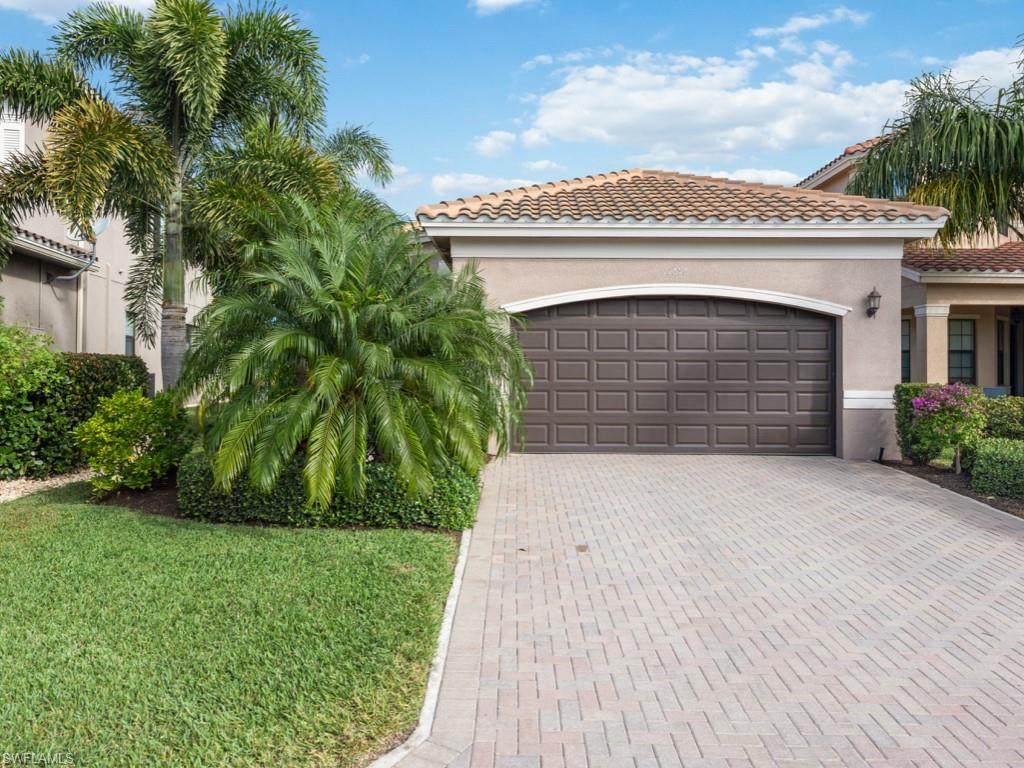 11696 Meadowrun Cir - Photo 1