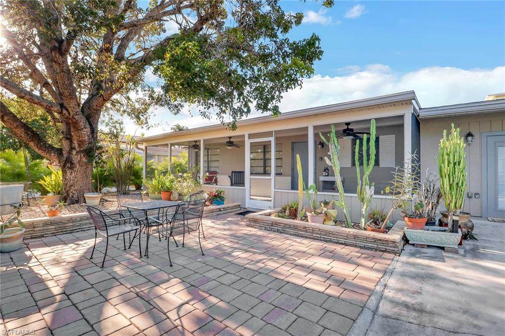 117 Hibiscus Dr - Photo 1