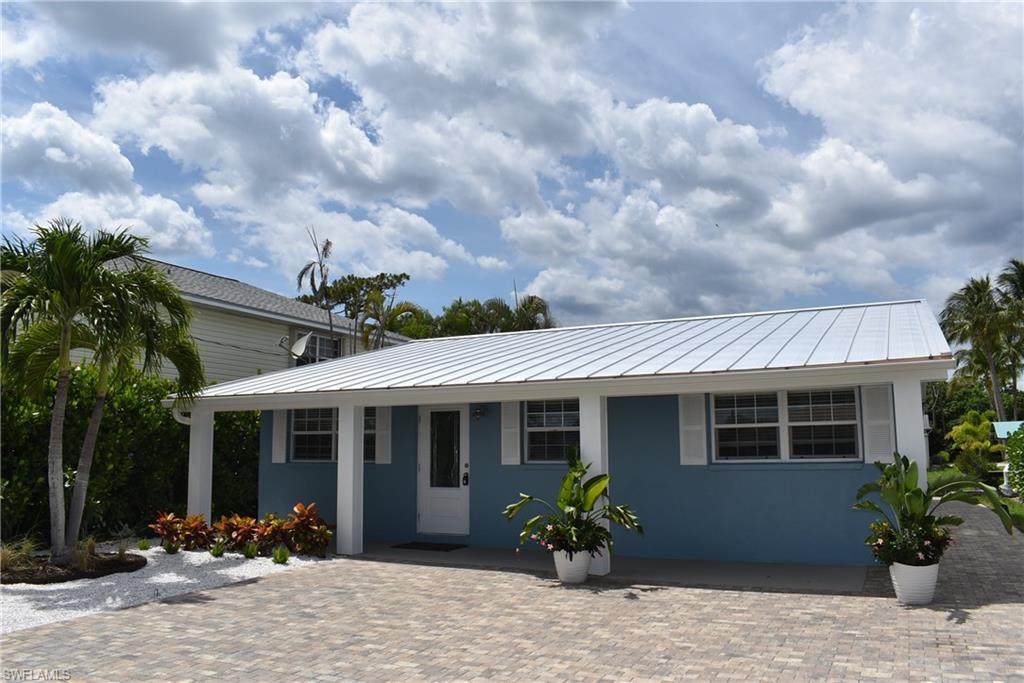 4714 Swordfish St - Photo 1