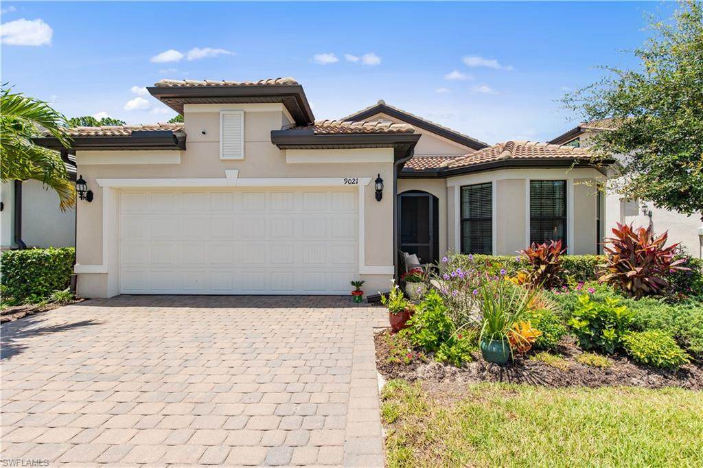 9021 Holden Dr - Photo 1