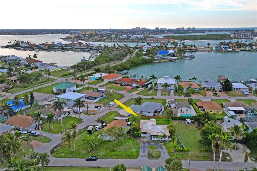 197 Tahiti Cir - Photo 1