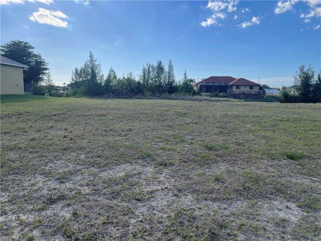 912 1st Pl - Photo 1