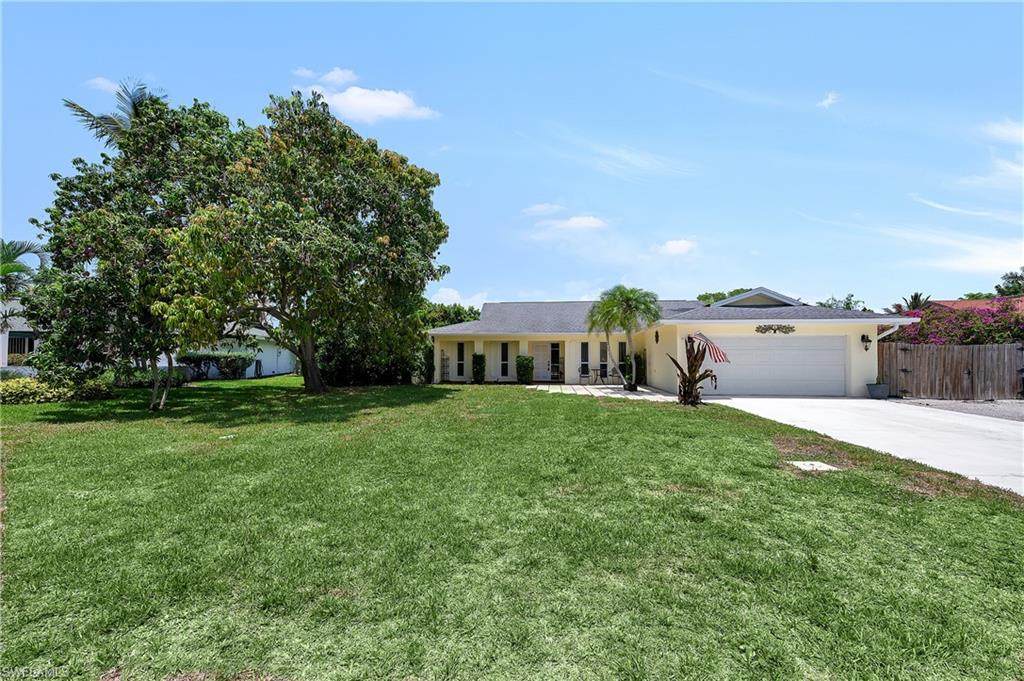 639 Pompano Dr - Photo 1