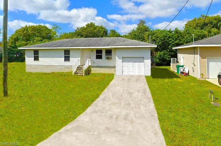 2715 Lee St - Photo 1