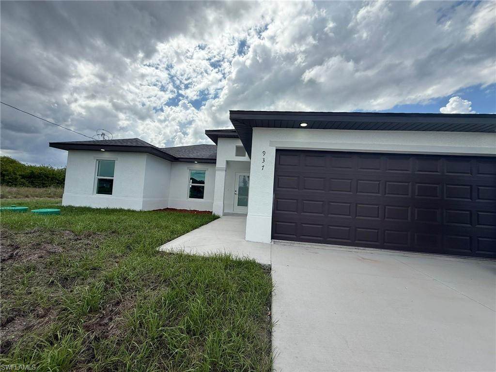 937 Grant Blvd - Photo 1