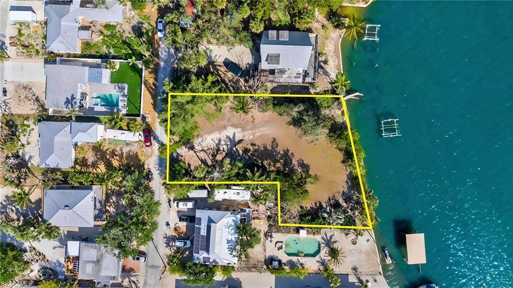 4851 Dolphin Ln - Photo 1