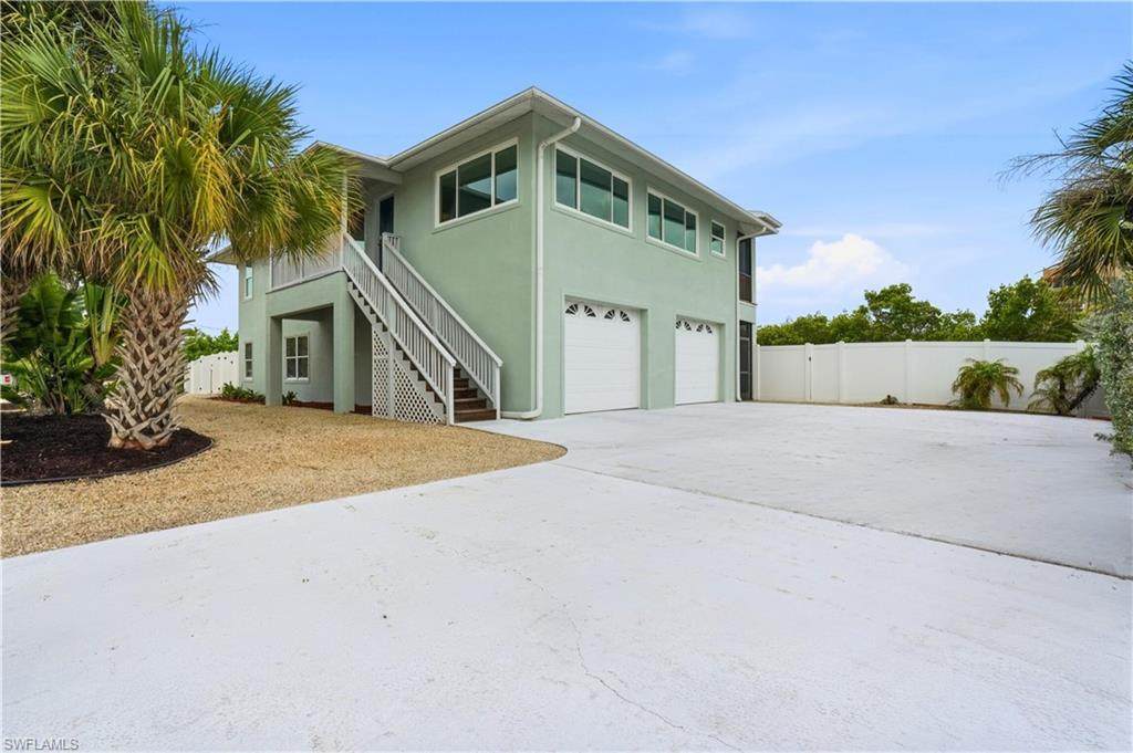 48 Fairview Blvd - Photo 1