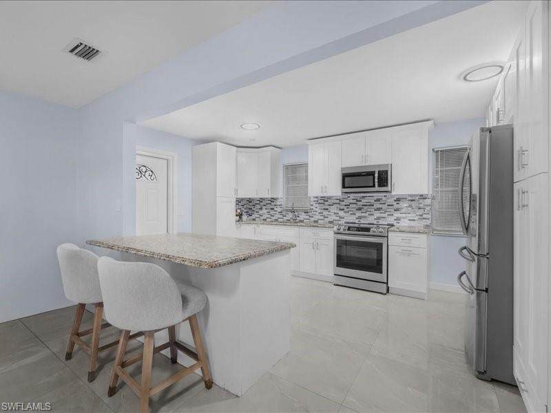 77 Glenmont Dr - Photo 1