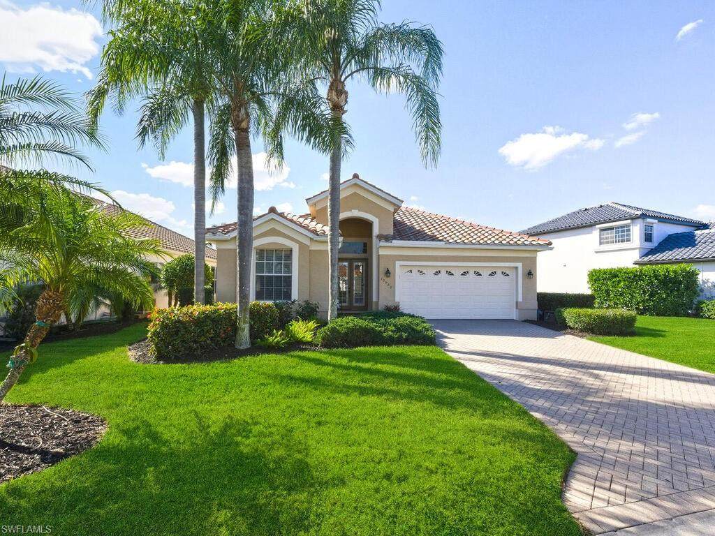 10000 Isola Way - Photo 1